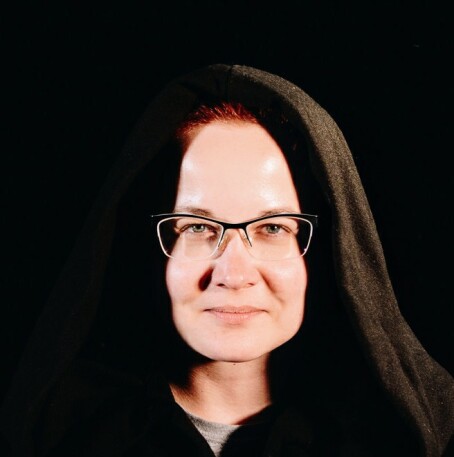 Agnieszka E. Taper