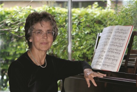 Jennifer Worth